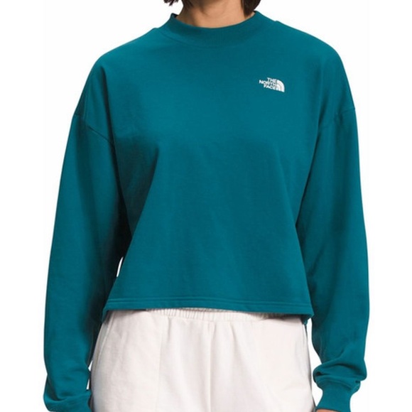 The North Face Tops - The North Face Women's M teal Long Sleeve Pullover Cropped Sweatshirt